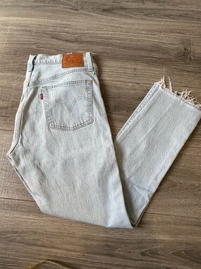Levi's 501 Light Blue Skinny Leg Jeans with Frayed Hem